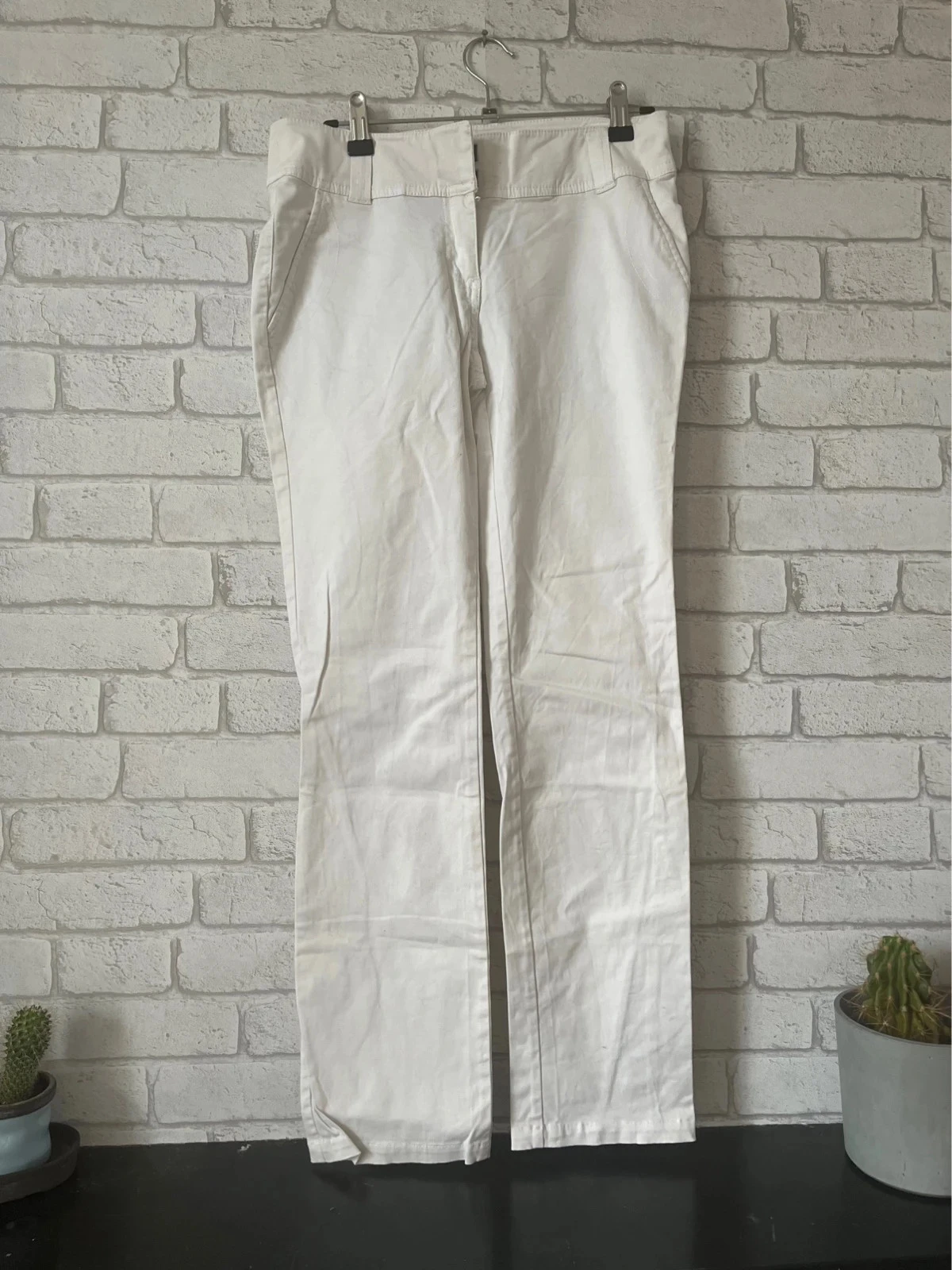 Jean / pantalon blanc femme taille 36 – bon état